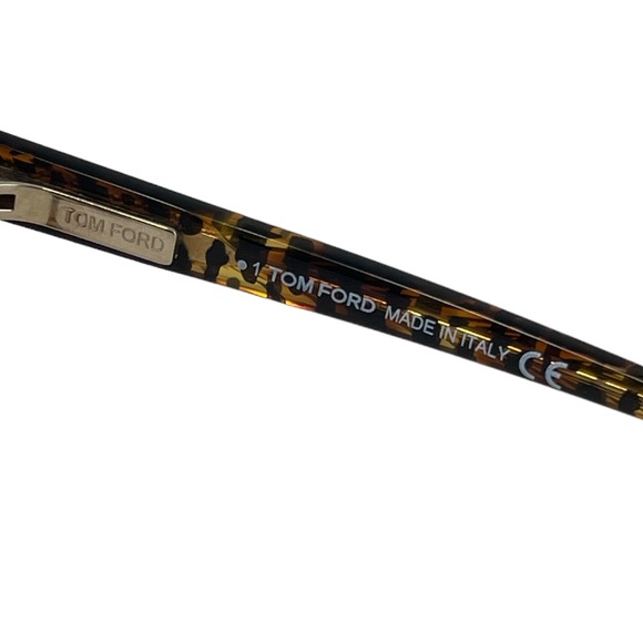 Tom Ford Women’s Sunglasses TF869 Cat Eye Yellow Havana lens Gradient - Picture 12 of 12